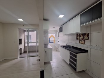 apartment em Rua Maria Trevisan Tortato, Novo Mundo - Curitiba - PR