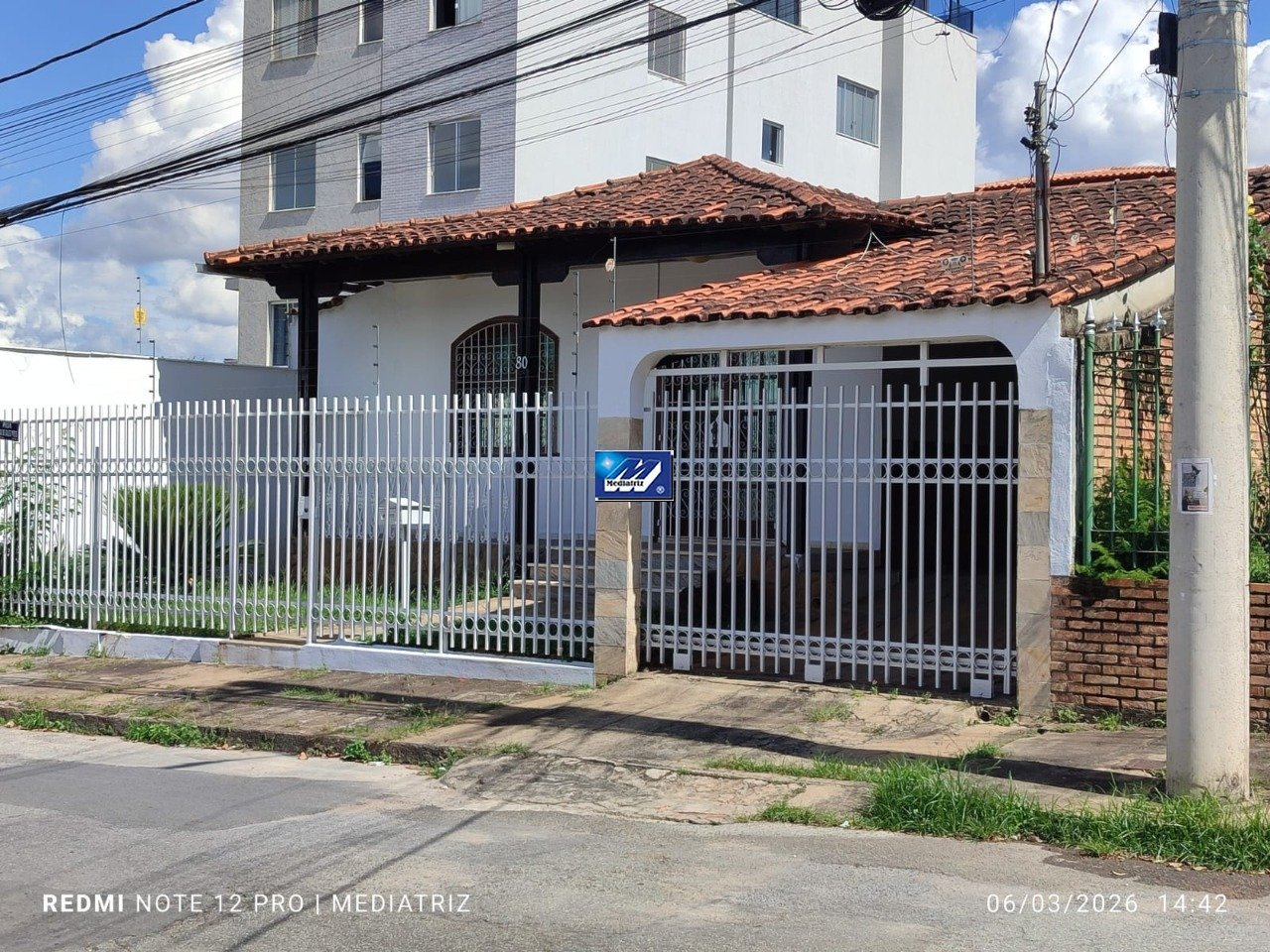 Casa com 4 quartos — Planalto, Belo Horizonte