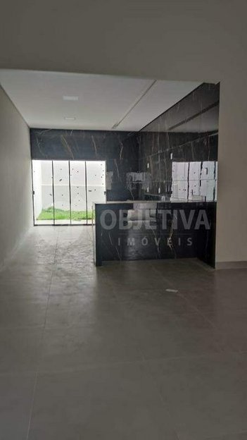 house em Avenida Vinicius de Moraes, Santa Rosa - Uberlândia - MG