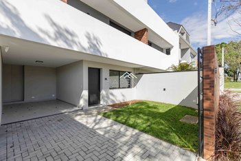 house em Rua São Carlos, Santa Felicidade - Curitiba - PR