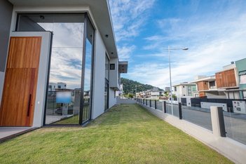 house em Rodovia Doutor Antônio Luiz Moura Gonzaga, Rio Tavares - Florianópolis - SC