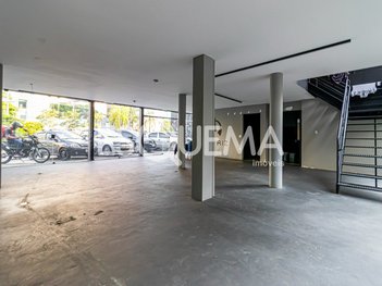 business em Avenida Presidente Juscelino Kubitschek, Vila Nova Conceição - São Paulo - SP