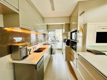 apartment em Rua Ambrizette, Jardim Fonte do Morumbi - São Paulo - SP