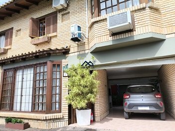 house em Rua Jacipuia, Guarujá - Porto Alegre - RS