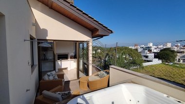 apartment em Rua Silvio Lopes Araújo, Rio Tavares - Florianópolis - SC