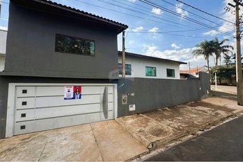 house em Rua Angelo Maitan, Residencial Ouro Verde - Botucatu - SP
