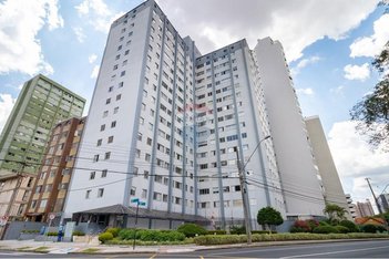 apartment em Rua Brasílio Itiberê, Água Verde - Curitiba - PR