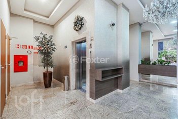 apartment em Rua Maestro Salvador Campanella, Jardim Itu - Porto Alegre - RS