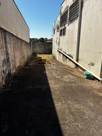 commercial_building em Rua Arthur Paulo Furlan, Vila Industrial - Piracicaba - SP