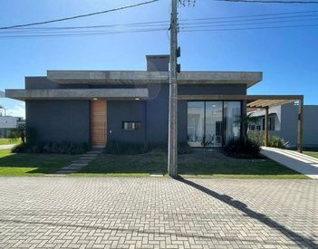 house em Rua Rio Camisas, Centro - Xangri-Lá - RS