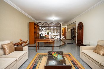 house em QI 9 Conjunto I, Guará II - Brasília - DF