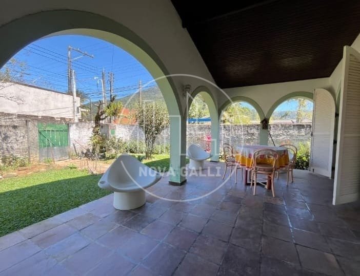 c228b653-8f99-41bf-a7f9-5fbcd2af24bd