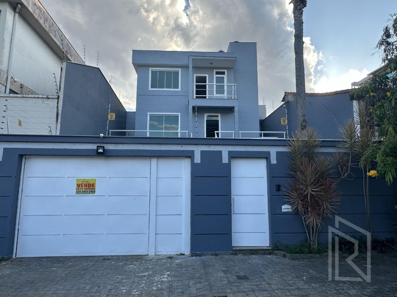 Casa com 4 quartos — Santa Branca, Belo Horizonte