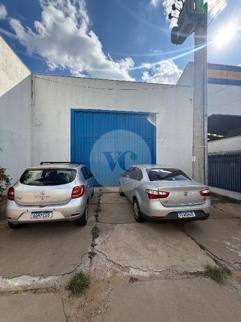 industrial em Rua Vanderlei Quelé de Lima, Parque Novo Mundo - São Carlos - SP