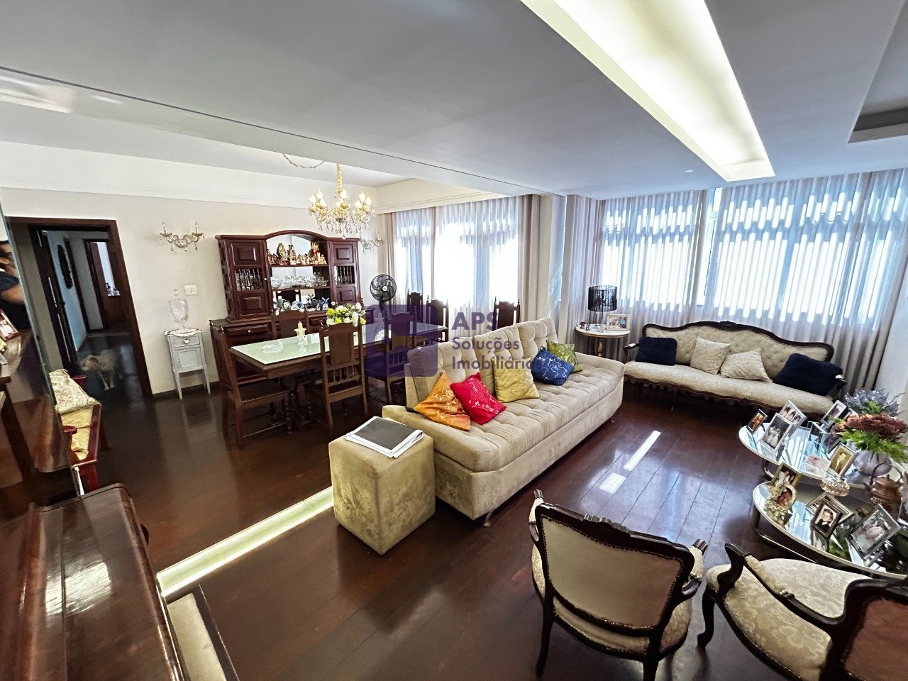 Apartamento com 4 quartos — Santo Antônio, Belo Horizonte