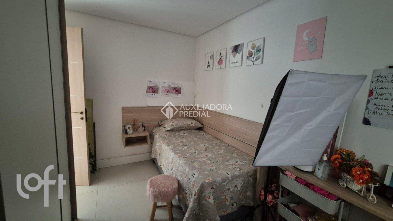 ec6efbab-5a11-4dee-b7cc-8829a4d4018b