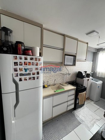 apartment em Estrada do Limoeiro, Jardim Califórnia - Jacareí - SP