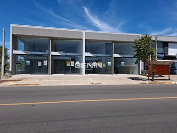 business em Avenida Armando Fajardo, Igara - Canoas - RS