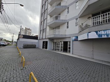 business em Alberto Kosop, Pinheirinho - Curitiba - PR