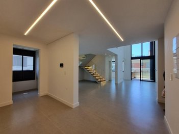 apartment em Rua dos Polvos, Jurerê - Florianópolis - SC