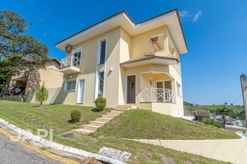 house em Rua dos Pinheiros, Jardim Novo Mundo - Jundiaí - SP