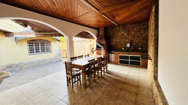house em Travessa Professor Theodoro José Lucci, Recanto dos Coqueirais - Taubaté - SP