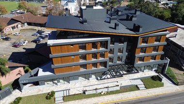 apartment em Avenida Primeiro de Maio, Várzea Grande Belvedere - Gramado - RS