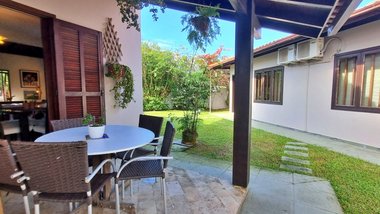 house em Rua Itapuã, Itacorubi - Florianópolis - SC