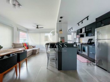 apartment em Rua Hugo Ribeiro, Menino Deus - Porto Alegre - RS