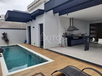 house em Rua dos Pinheiros, Jardim Novo Mundo - Jundiaí - SP