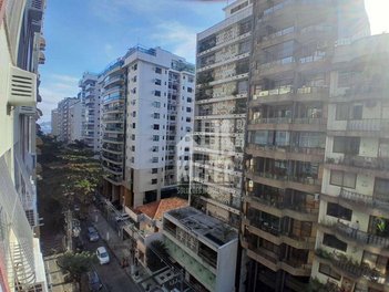apartment em Rua Álvares de Azevedo, Icaraí - Niterói - RJ