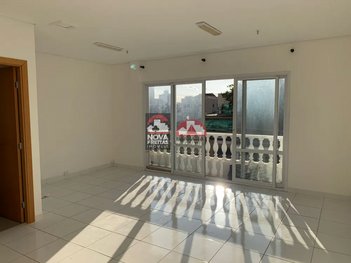 business em Avenida Orlando Hardt, Centro - Jacareí - SP