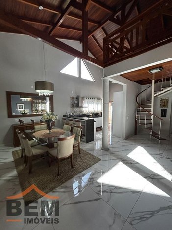 house em Rua Valdevino Vieira Cordeiros, Ressacada - Itajaí - SC