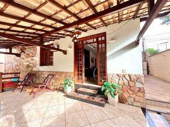 house em Rua Honorina Esteves Giannetti, Itapoã - Belo Horizonte - MG