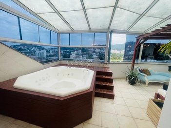 apartment em João Pio Duarte Silva, Córrego Grande - Florianópolis - SC