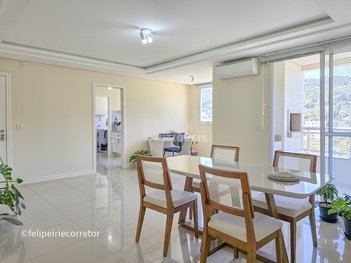 apartment em Rua Nicolau Antonio Deschamps, Córrego Grande - Florianópolis - SC