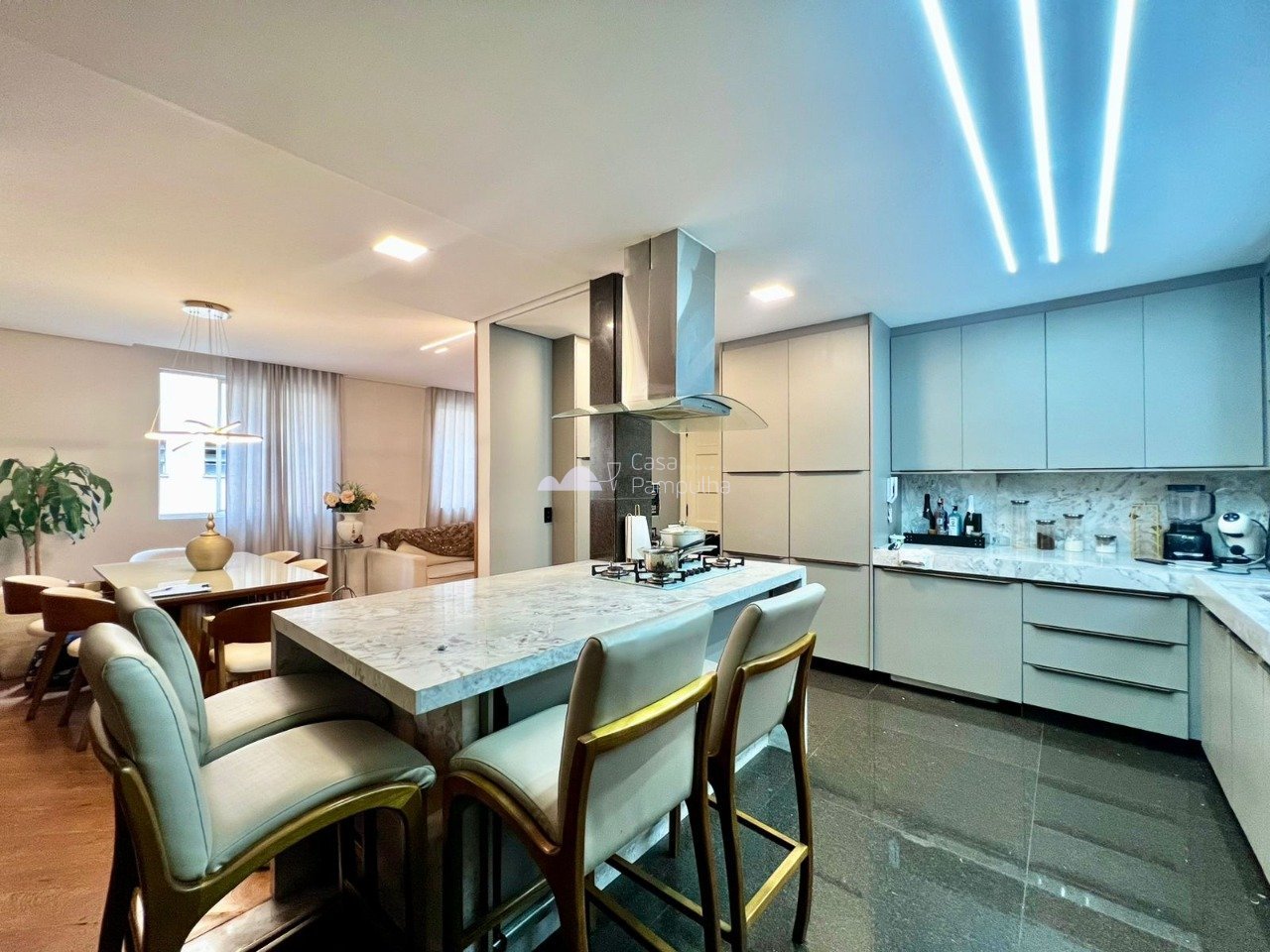Apartamento com 3 quartos — Planalto, Belo Horizonte