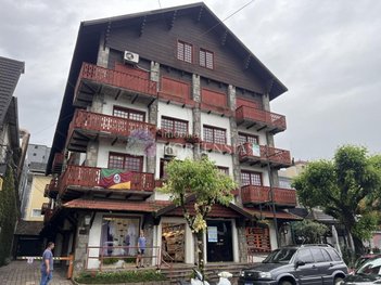 office em Rua Garibaldi, Centro - Gramado - RS