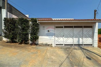 house em Rua Jayme Ferreira Lima, Jardim Itamarati - Botucatu - SP