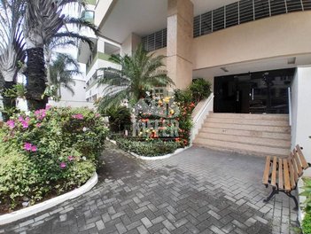 apartment em Rua Doutor Mário Viana, Santa Rosa - Niterói - RJ