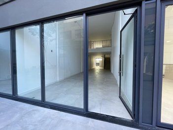 business em Rodovia José Carlos Daux, Saco Grande - Florianópolis - SC