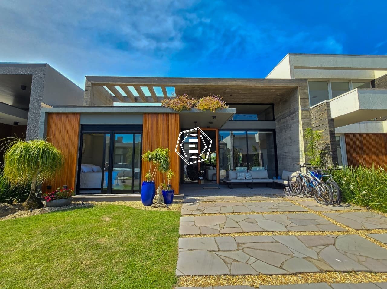 PHOTO-2025-11-28-17-11-48