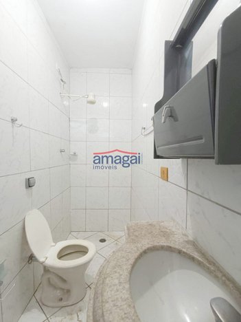 industrial em Rua Medina, Vila Iracema - São José dos Campos - SP