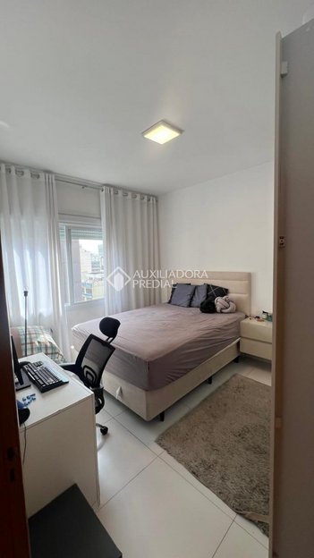 apartment em Avenida Borges de Medeiros, Centro Histórico - Porto Alegre - RS
