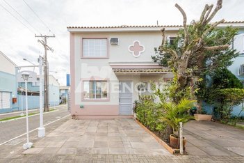house em Avenida José Aloísio Filho, Humaitá - Porto Alegre - RS