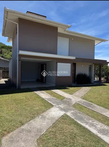 house em Rua Adilio Inacio de Abreu, Costa Macacu - Garopaba - SC