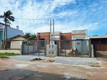 house em Rua Osvaldo Optiz, Estância Velha - Canoas - RS