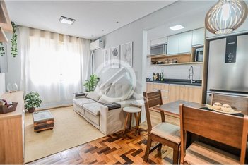 apartment em Rua Felizardo, Jardim Botânico - Porto Alegre - RS