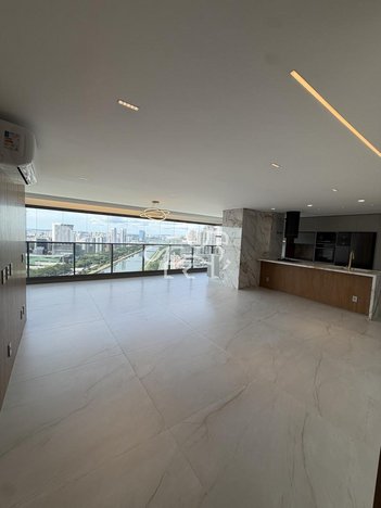 apartment em Avenida das Nações Unidas, Chácara Itaim - São Paulo - SP