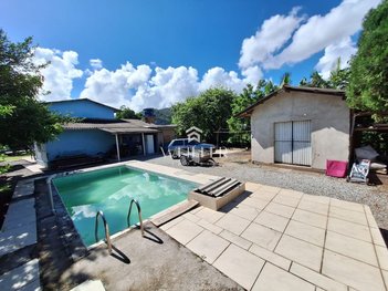 house em Rua Bruno Vicente da Luz, Espinheiros - Itajaí - SC